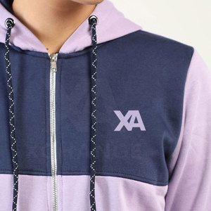 Chándal de mujer de tela elástica de alto rendimiento para entrenamiento físico, correr y uso diario con diseño inteligente. - Product Image 6