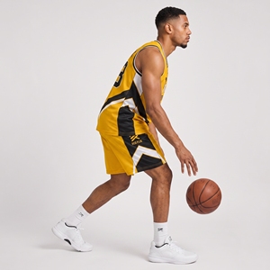 Uniforme de baloncesto profesional confeccionado con tela ligera para máxima comodidad, velocidad y rendimiento atlético. - Product Image 3