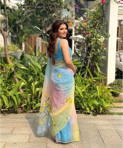 Sari Floral Multicolor KV con Blusa Sin Coser - Product Image 6