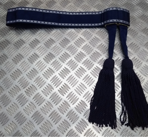 Cinturón de cintura ceremonial estilo Omán con borlas – Elegante accesorio para vestido formal con detalles dorados - Product Image 1