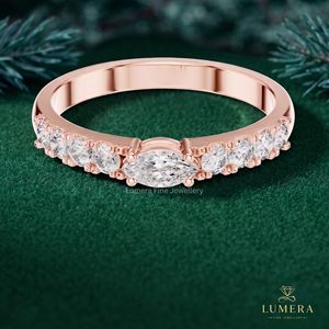 Bague de fiançailles et de mariage demi-éternité en or rose plaqué, diamant de laboratoire taille marquise, certifié IGI, 0,1 carat, 9K-18K pour femme - Product Image 2
