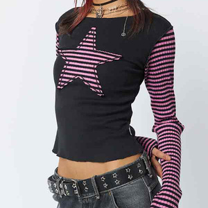T-Shirt da Donna Personalizzata con Logo, Nera e Rosa a Righe con Applicazione a Stella, Finto Due Pezzi, Collo Tondo, Vestibilità Slim, Manica Lunga, <span class=keywords><strong>Crop</strong></span> <span class=keywords><strong>Top</strong></span> Stile Y2K - Product Image 3