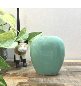 Jarrón de Cerámica Verde Menta Moderno con Acabado Brillante, Diseño Curvo Compacto, Perfecto para Decoración de Mesa - Product Image 1