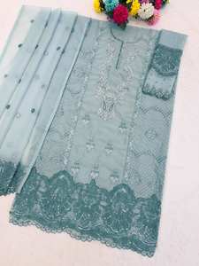 Salwar Kameez en soie crêpe pure brodée de lavande pour femmes |   Ensemble de costume et dupatta de créateur pour mariages, remises de diplômes et fêtes de l'Aïd - Product Image 5