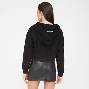 เสื้อฮู้ดพิมพ์ลายแบบซับลิเมชั่นคุณภาพดีที่สุด น้ำหนัก 240 กรัม สำหรับผู้หญิง ดีไซน์ครอปสุดยูนีค ทันสมัย ระบายอากาศได้ดี - Product Image 4