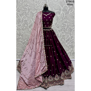 Collections de velours de vêtements de mariée indiens pour la mariée avec le travail de Zarkhan par Fabzone - Product Image 2