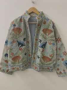 Chaqueta corta de terciopelo Suzani bordada, chaqueta corta para festivales, chaqueta unisex para mujer, regalo para esposa, bolero nupcial. - Product Image 4