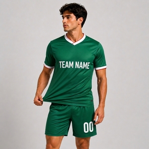 Maillot de football vert pour homme, col en V, manches courtes, personnalisable avec le nom de l'équipe, imprimé par transfert thermique, polyester respirant, été - Product Image 1