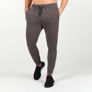 Conjunto Deportivo de Chándal para Hombre de Alta Calidad al por Mayor OEM, con Capucha y Cremallera, Personalizable con Logotipo, para Entrenamiento Deportivo para Adultos - Product Image 4
