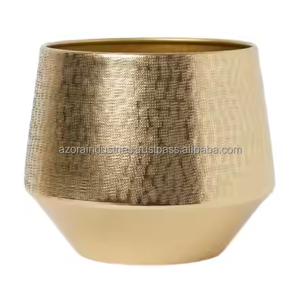 Vase décoratif coulé Vase à fleurs plaqué aluminium moderne Urne Vase décoratif de table fabriqué à la main par Azora industries - Product Image 4