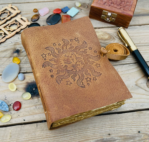 Journal Grimoire en Cuir Gaufré : Livre des Ombres de la Déesse Lunaire - Product Image 5