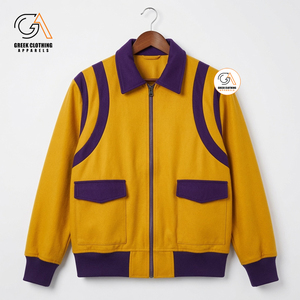 Veste universitaire pour homme Omega Psi brodée, fraternité grecque, à capuche, écologique, respirante, violet et or, avec blocs de couleur et col montant - Product Image 4