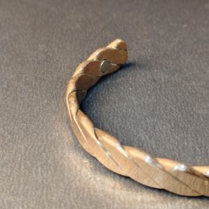 Spiral Twist Copper Bangle - Antique Finish Pure Copper <b>Healing</b> <b>Bracelet</b> - Bio-Energy Therapy Cuff for Joint Pain Relief - Product Image 5