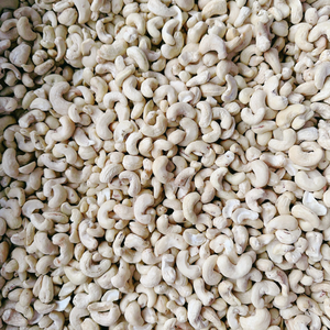 Cashew <b>Nuts</b> SANTIGO Noix De Cajou Custom Packaging <b>Nuts</b> <b>Kernels</b> Kaju In Bulk - Product Image 1