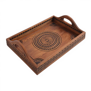 Plateau en bois marocain sculpté à la main - Plateau en bois rustique - Décoration de cuisine bohème - Plateau à thé et café - Gravure personnalisée avec idée cadeau - Product Image 1