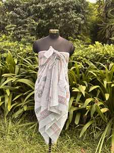 Sarong en coton à imprimé floral bio, fait main, imprimé au bloc indien, paréo de plage pour femme, magnifique écharpe d'été - Product Image 5