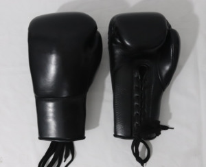 Guantes de Boxeo Personalizados Hechos a Mano con Logotipo y Diseño en Cuero, Ideales para Entrenamiento de Muay Thai - Product Image 5