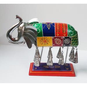 Clochettes d'éléphant en fer peintes à la main sur le thème de l'art indien moderne – Élégantes pour la maison et le bureau - Product Image 6