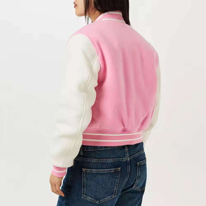 Blouson universitaire de baseball personnalisé pour hommes et femmes, rose sur les manches, broderie, respirant, en laine/cuir, vente en gros - Product Image 3