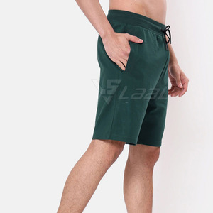 Shorts d'entraînement en tissu doux pour hommes, taille élastique, shorts d'entraînement confortables pour usage sportif - Product Image 2
