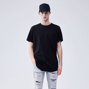 T-shirt à col rond long pour homme en coton mélangé, coupe décontractée, noir - Product Image 1