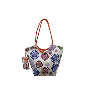 Bolso de mano de arpillera con estampado floral de diseñador, bolsa colgante con cremallera, asa de cuerda, bolso de playa de yute para niñas, con tarjetero/lote de monedas laminado en PP - Product Image 1