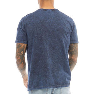เสื้อยืดลำลองแขนสั้นผู้ชายทรงปกติ 100% ผ้าฝ้าย สีพื้น แห้งเร็ว ระบายอากาศได้ดี โลโก้ด้านหน้า จาก Clush Industries - Product Image 4