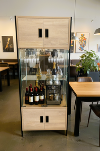 Vitrine moderne en verre TMG avec rangement en bois pour l'affichage de bouteilles de vin dans les restaurants, les bars à domicile et les boutiques de cadeaux - Product Image 5