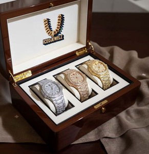 Montre carrée antique personnalisée de haute qualité, toute neuve, 40 mm, sertie de diamants de laboratoire VVS, style hip-hop, cadeau pour homme - Product Image 1