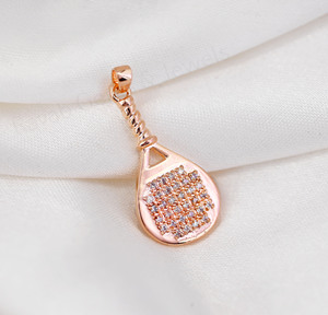 Colgante de Lujo Más Vendido, Chapado en Oro Rosa, Plata 925, 33mm, con Diseño de Raqueta de Tenis y Pavé de Circonitas, Joyería Fina - Product Image 1