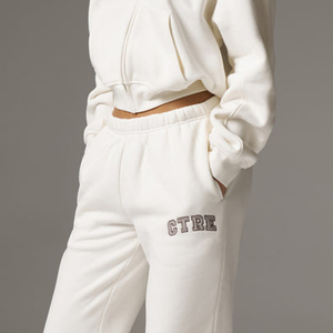 Survêtement personnalisé pour femme avec fermeture éclair, DTF OEM, ensemble décontracté deux pièces en polyester et coton, veste et pantalon, vêtements streetwear - Product Image 5