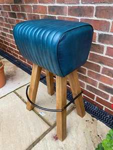 Wholesale Leather Counter Height Bar <b>Stool</b> with Wooden Legs for Kitchen Island Cafe and Restaurant Use - Product Image 5