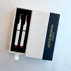 Pince à épiler pour cils de 10 mm, en acier inoxydable, à pointe lisse/fibre, avec revêtement en poudre blanche à 90 degrés, de haute précision, durable et personnalisable - Product Image 6