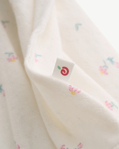 Combinaison bébé en coton jacquard à manches longues avec imprimé floral pour nouveau-né fille ODM Vietnam - Product Image 4