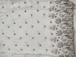 Tissu de sherwani en soie du Mali, texture raffinée, finition lisse, tombé élégant, pour tenue de mariage, vêtements de cérémonie pour hommes, tenues de créateur. - Product Image 5