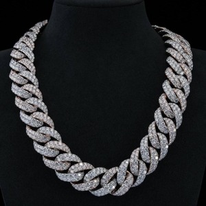 Collar de Eslabones Cubanos con Diamantes Cultivados en Laboratorio de Excelente Calidad en Plata de Ley 925 para Regalos de Lujo y Uso Diario, Proveedor al por Mayor - Product Image 3