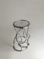Table basse moderne en acrylique avec base en forme de branche et structure métallique, design industriel fait main, mobilier de salon