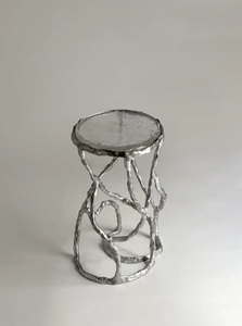 Table basse moderne en acrylique avec base en forme de branche et structure métallique, design industriel fait main, mobilier de salon - Product Image 2
