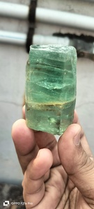 Pierre de cristal d'aigue-marine naturelle de Karur polie sur mesure de qualité supérieure pour la fabrication de bijoux, les collectionneurs et la guérison énergétique spirituelle - Product Image 1