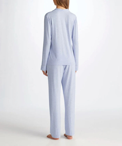 Ensemble de pyjama en satin imprimé pour femme, chemise à manches longues boutonnée et pantalon assorti, tenue de détente élégante pour la maison - Product Image 2