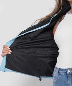 Chaqueta de invierno acolchada premium para mujer, ropa informal personalizada para exteriores, a prueba de viento, con cierre de cremallera y bolsillos laterales, abrigo para mujer - Product Image 3