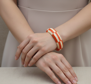 กำไลข้อมือเรซิ่นทำมือ - กำไลเรซิ่นวินเทจสองสีทันสมัยแบบซ้อนได้ กำไลเรซิ่นเรขาคณิตหลากสีสั่งทำได้ ขายส่งเครื่องประดับเรซิ่น - Product Image 2