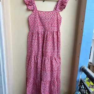 Vestido de algodón rosa con estampado floral bohemio y manga casquillo, superventas 2026 para mujer - Product Image 1