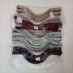 Bandeaux anglais à paillettes Bandeaux fendus en cuir de qualité supérieure pour chevaux Textiles et produits en cuir - Product Image 1