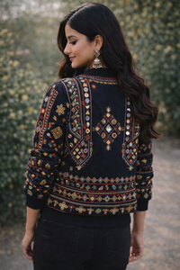 Veste d'hiver pour femme avec motif Suzani brodé à la main, tissu blanc, cadeau pour demoiselle d'honneur ou vêtements pour femme, vente en gros OEM ODM - Product Image 3