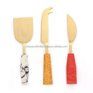 Ensemble d'outils de cuisine contemporains (3 pièces) Planches à fromage en bambou, résine et bois d'acacia Présentoirs de cuisine tendance avec emballage cadeau - Product Image 5