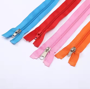 Vente en gros personnalisée multicolore 3 #   5 #   8 #   Fermetures éclair en nylon à extrémités ouvertes de 20 cm et 25 cm de long pour vestes et sacs - Product Image 5