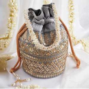 <strong>Indian</strong> Handmade Women's Embroidered Clutch Purse Potli <strong>Bag</strong> Pouch Drawstring <strong>Bag</strong> <strong>Wedding</strong> Favor Return <strong>Gift</strong> for Guests Free Ship