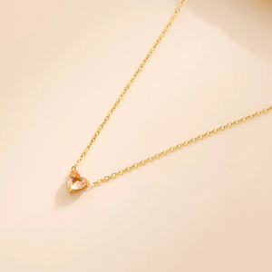 Collar con forma de corazón para mujer, regalo de cumpleaños, chapado en oro de 18 quilates, acero inoxidable 304 con incrustaciones de vidrio - Product Image 5