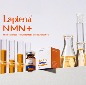 Sérum pour la peau éclatante coréen avec de la niacinamide et du panthénol, format mini 5 ml - Product Image 1